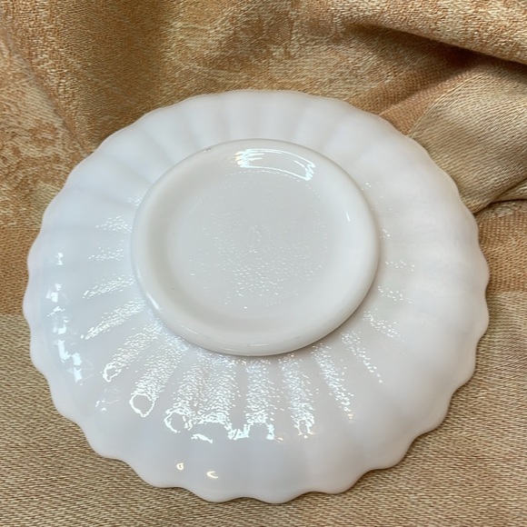 Vintage Imperial Glass Grape and Grape leaves pattern dish - Picture 4 of 5